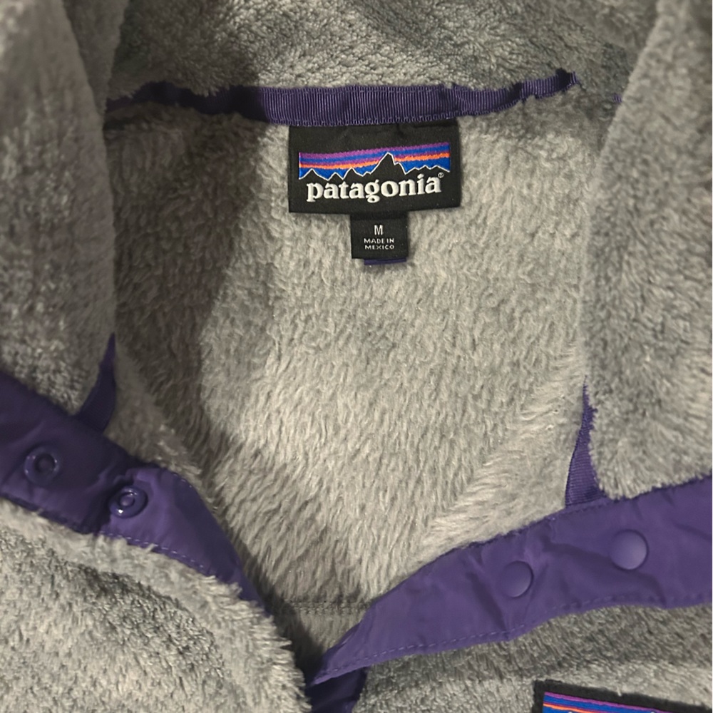 Patagonia Gray and Purple Women's Jacket - Picture 4 of 5